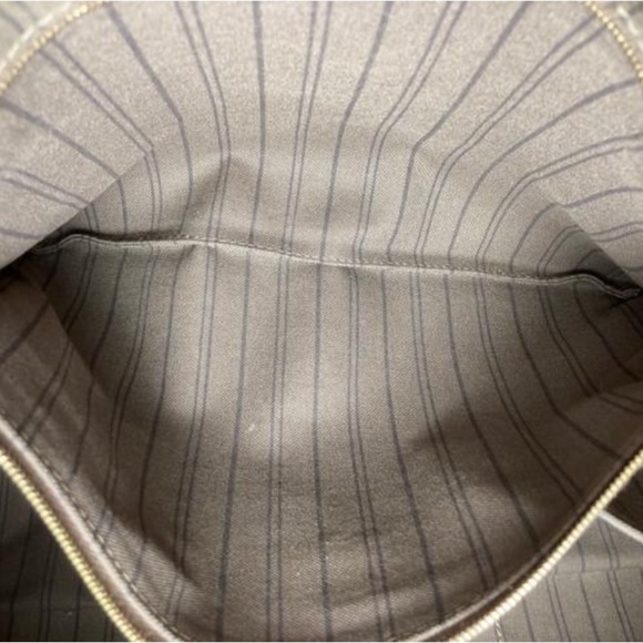 Louis Vuitton Empreinte Artsy MM in Ombre Brown - Picture 10 of 13